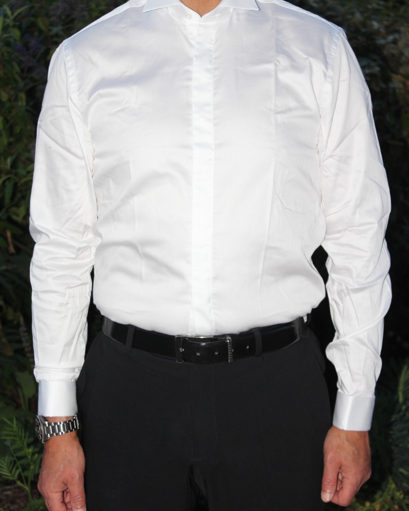 Chemise ajustée cérémonie col cassé poignée mousquetaire 100% coton noble