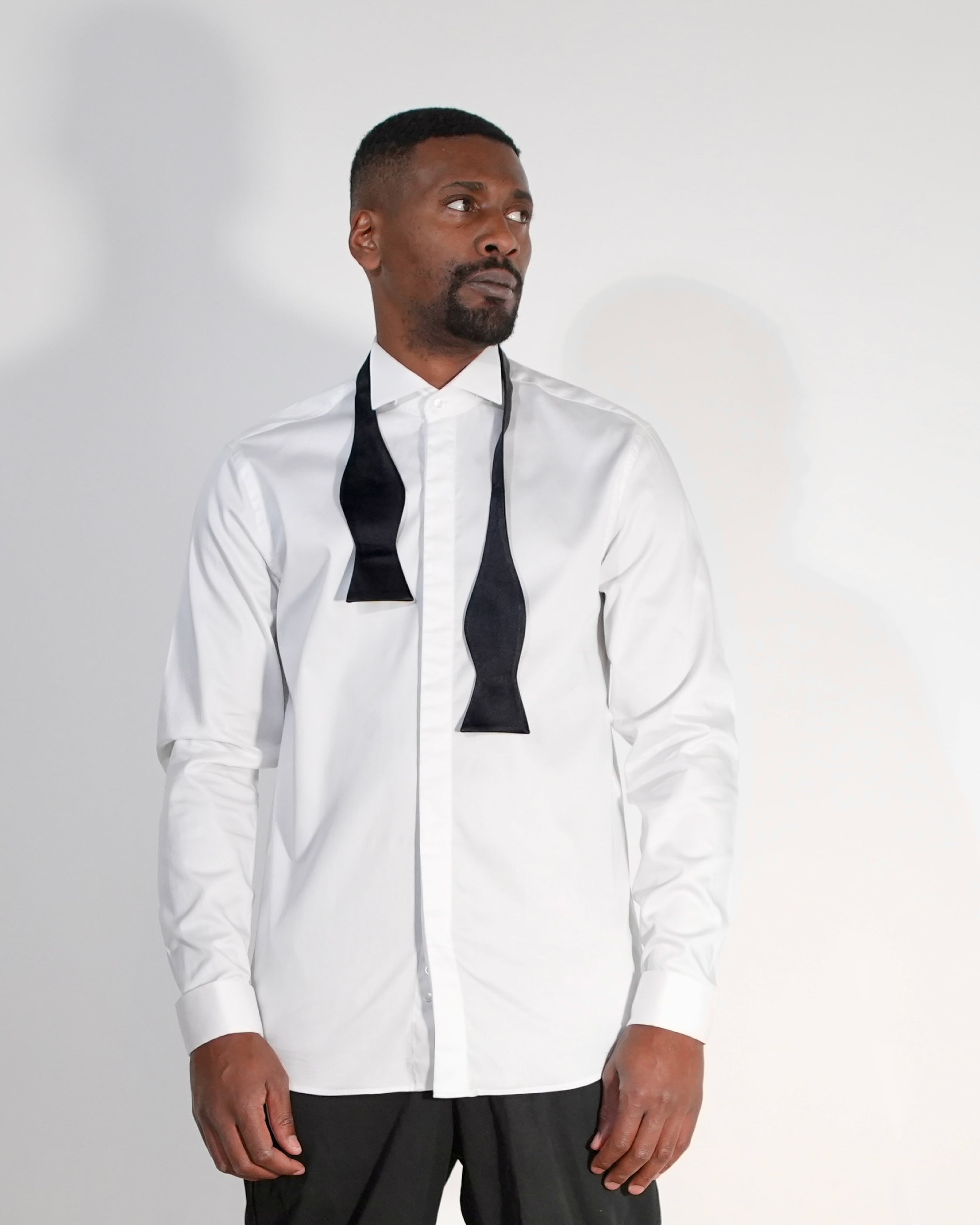 Chemise ajustée Prestige - Poignets mousquetaires - Col cassé-100% Coton