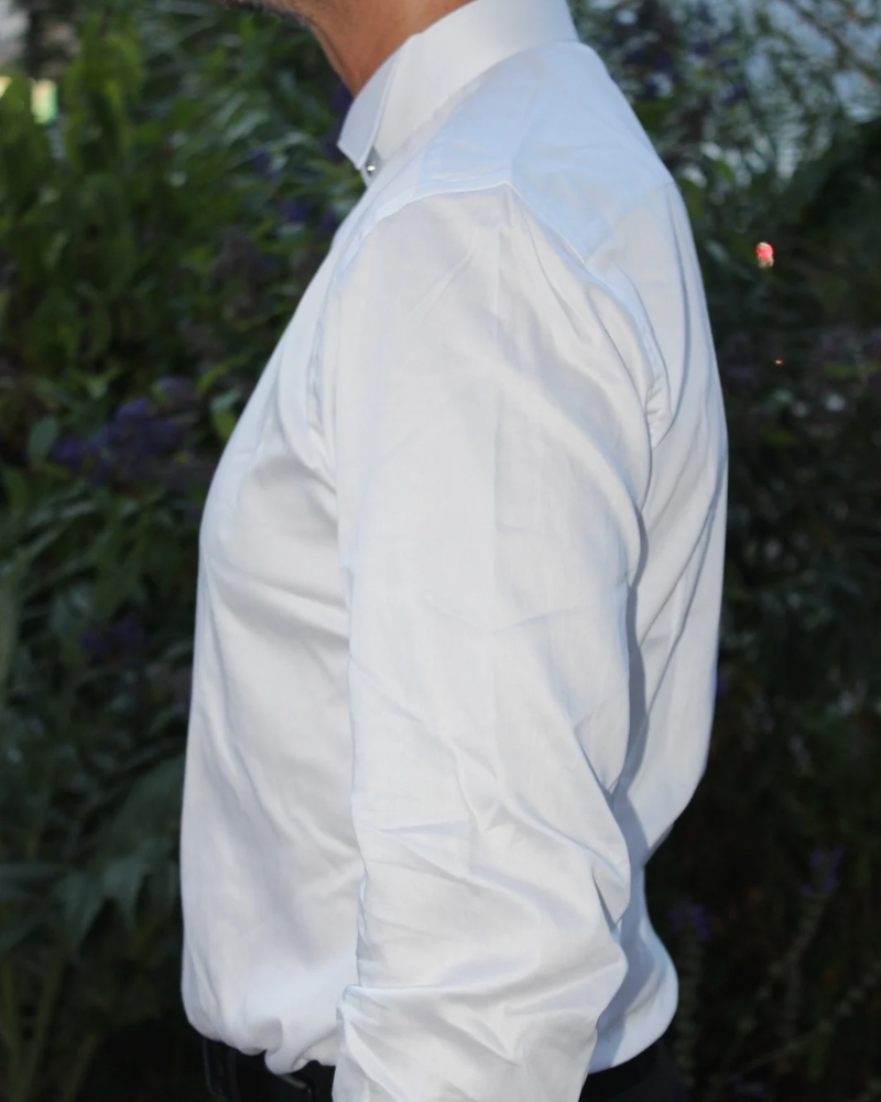 Chemise ajustée cérémonie col cassé poignée mousquetaire 100% coton noble